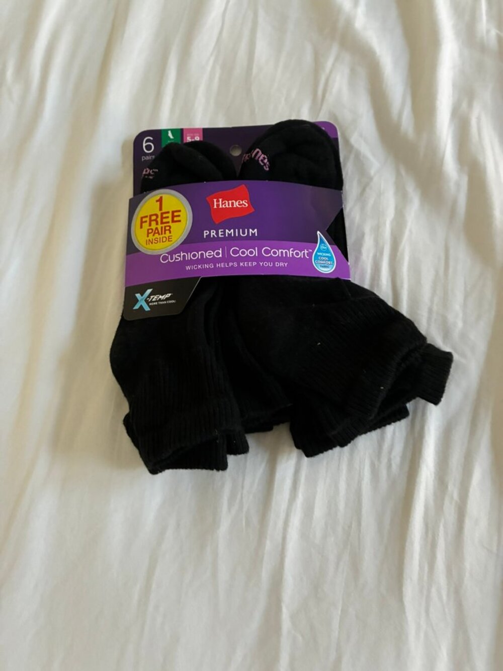 Hanes Premium Women’s 6 Pack Cushioned Socks Black – NEW